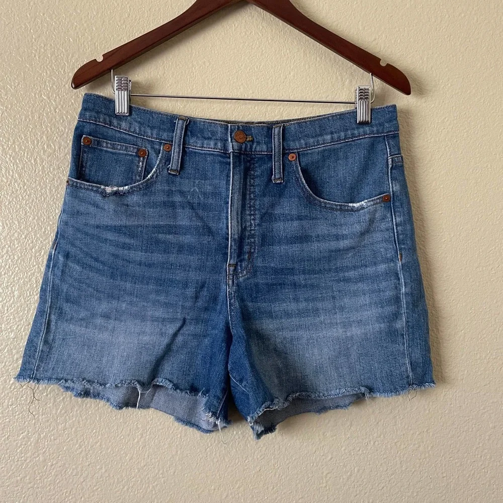 Madewell high rise denim shorts in Glenoaks wash